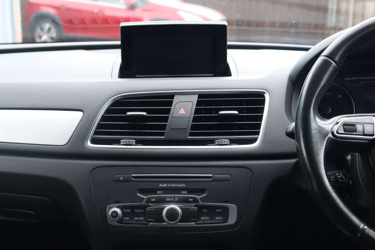 2015 AUDI Q3 2015 AUDI Q3