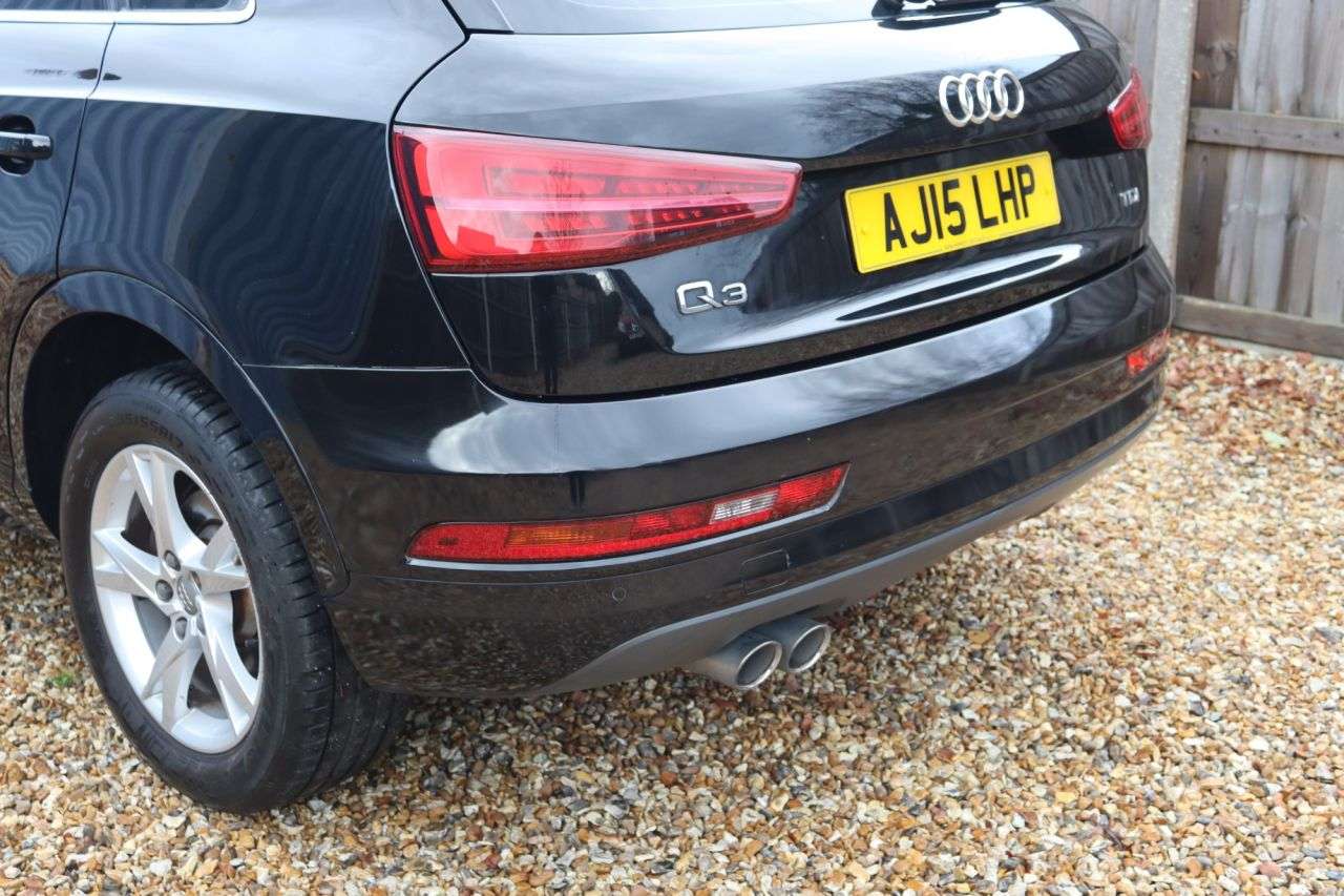 2015 AUDI Q3 2015 AUDI Q3