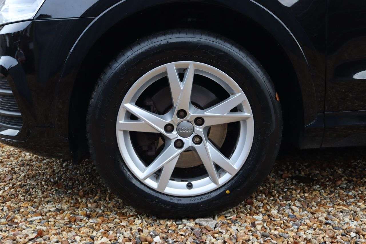 2015 AUDI Q3 2015 AUDI Q3