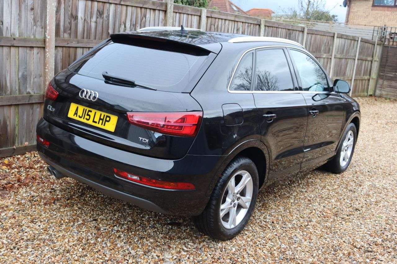2015 AUDI Q3 2015 AUDI Q3