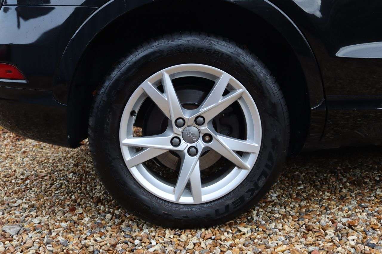 2015 AUDI Q3 2015 AUDI Q3