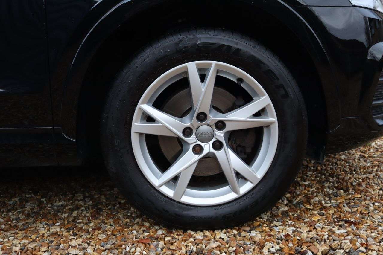 2015 AUDI Q3 2015 AUDI Q3