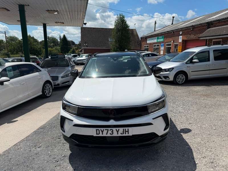 A 2023 VAUXHALL GRANDLAND GS A 2023 VAUXHALL GRANDLAND GS
