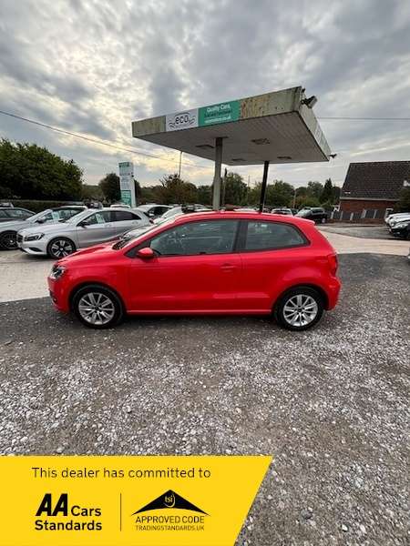 A 2014 VOLKSWAGEN POLO SE Ideal first car with low tax runs really nice with fantastic service history only 2 previous owners-immaculate inside and out A 2014 VOLKSWAGEN POLO SE Ideal first car with low tax runs really nice with fantastic service history only 2 previous owners-immaculate inside and out
