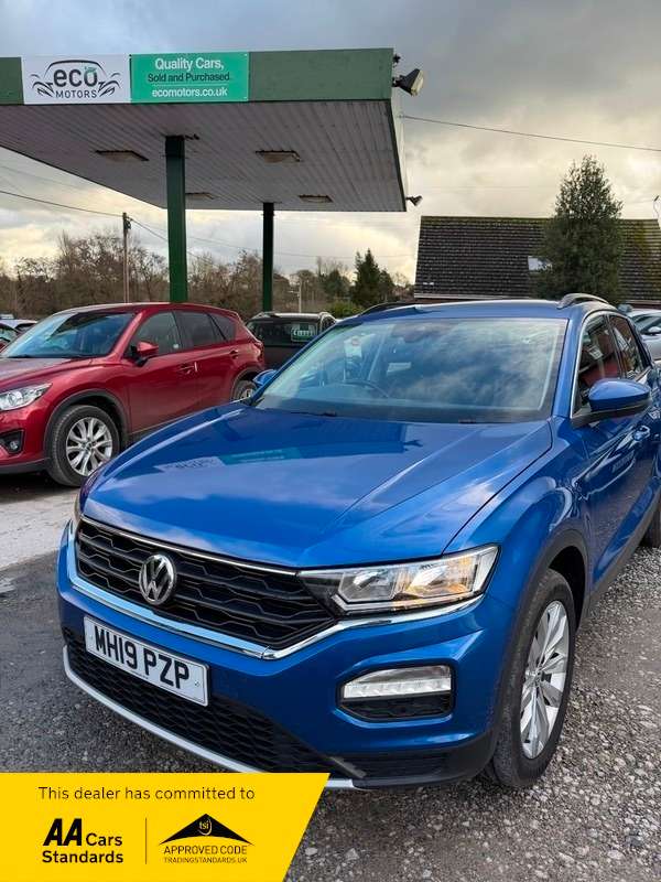 A 2019 VOLKSWAGEN T-ROC SE TDI A 2019 VOLKSWAGEN T-ROC SE TDI