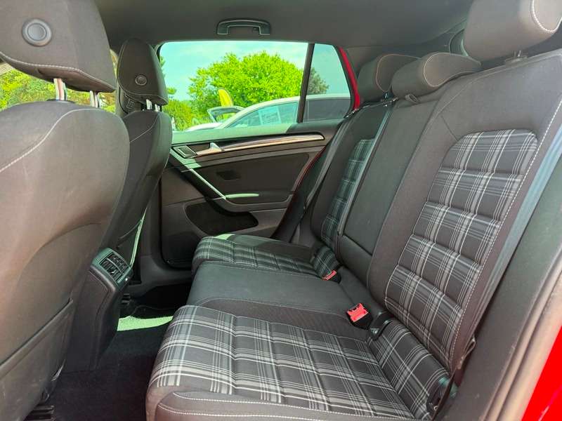 2015 VOLKSWAGEN GOLF 2015 VOLKSWAGEN GOLF