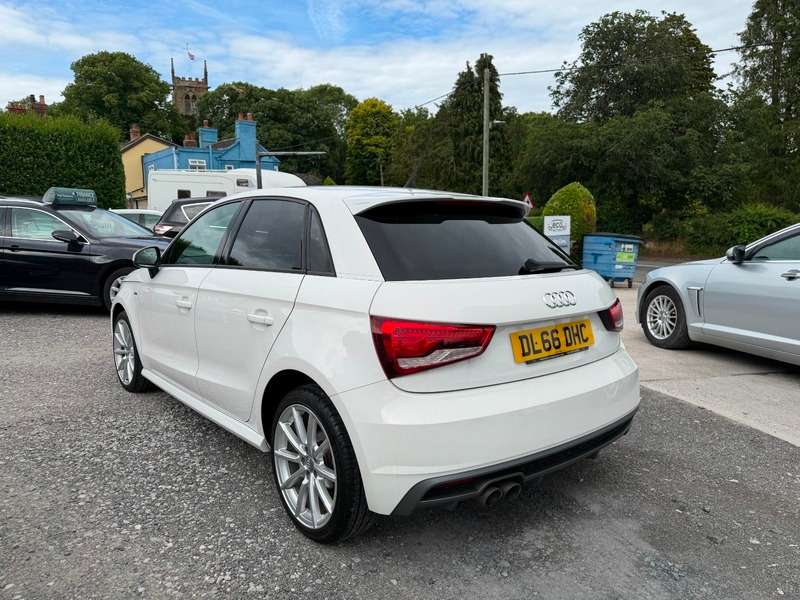 2016 AUDI A1 2016 AUDI A1