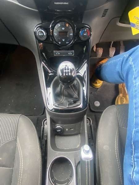 2015 FORD FIESTA 2015 FORD FIESTA