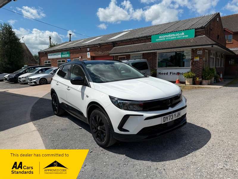 A 2023 VAUXHALL GRANDLAND GS, LOADED WITH TECH, DRIVES PERFECT, LIKE NEW INSIDE AND OUT, 2 TONE PAINT, BLACK ALLOYS A 2023 VAUXHALL GRANDLAND GS, LOADED WITH TECH, DRIVES PERFECT, LIKE NEW INSIDE AND OUT, 2 TONE PAINT, BLACK ALLOYS