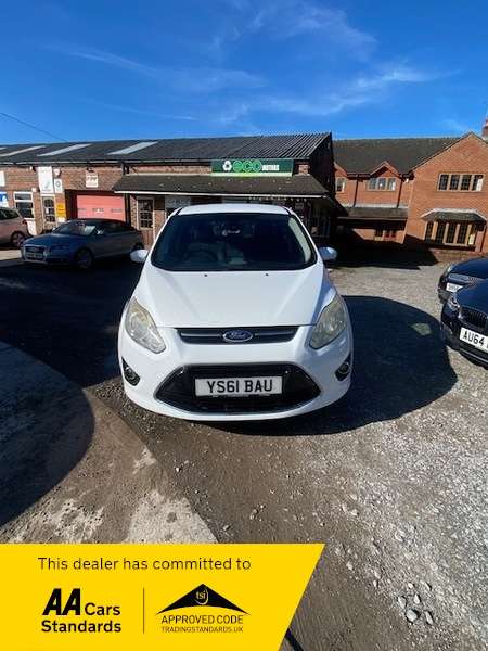 A 2012 FORD C-MAX TITANIUM TDCI -AUTOMATIC- BRILLIANT FAMILY SUV IN FANTASTIC CONDITION KEEPER IMMACULATE CONDITION A 2012 FORD C-MAX TITANIUM TDCI -AUTOMATIC- BRILLIANT FAMILY SUV IN FANTASTIC CONDITION KEEPER IMMACULATE CONDITION