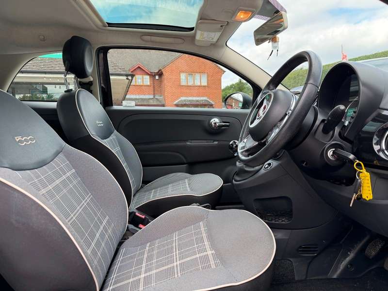 2017 FIAT 500 2017 FIAT 500