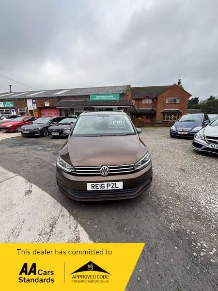 A 2016 VOLKSWAGEN TOURAN SE TDI BLUEMOTION TECHNOLOGY- SAT NAV - FSH- PANORAMIC ROOF - PARKING SENSORS 7 SEATER A 2016 VOLKSWAGEN TOURAN SE TDI BLUEMOTION TECHNOLOGY- SAT NAV - FSH- PANORAMIC ROOF - PARKING SENSORS 7 SEATER