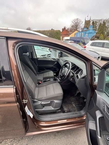 2016 VOLKSWAGEN TOURAN 2016 VOLKSWAGEN TOURAN