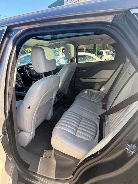 2016 JAGUAR F-PACE 2016 JAGUAR F-PACE