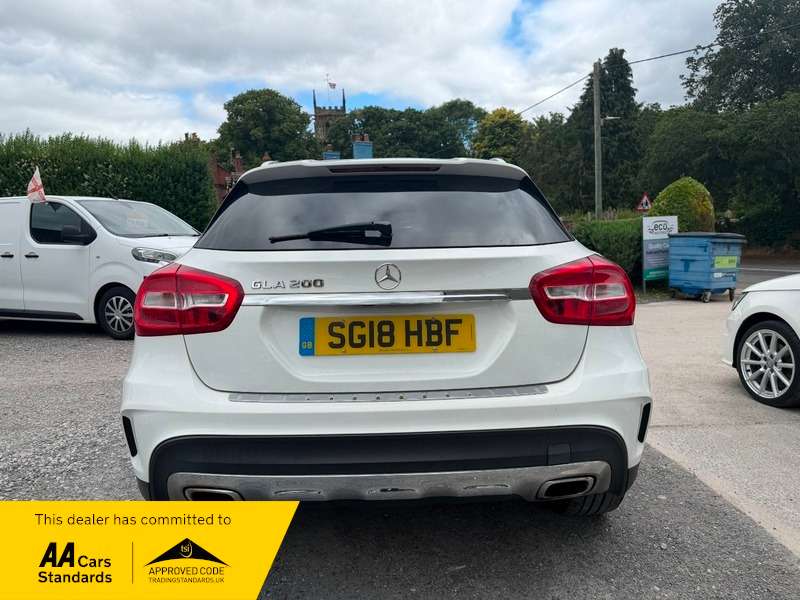 A 2018 MERCEDES GLA GLA 200 AMG LINE, CARPLAY, ALCANTARA, ALLOYS, CHEAP INSURANCE A 2018 MERCEDES GLA GLA 200 AMG LINE, CARPLAY, ALCANTARA, ALLOYS, CHEAP INSURANCE