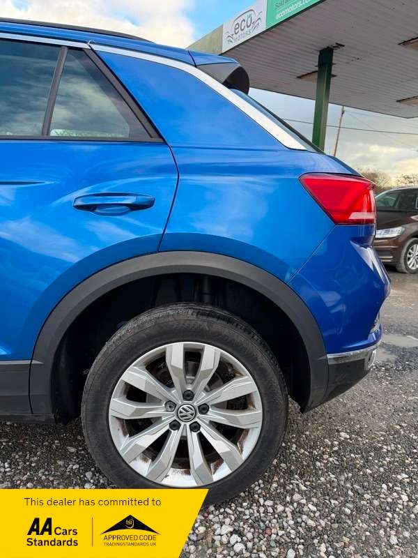 2019 VOLKSWAGEN T-ROC 2019 VOLKSWAGEN T-ROC