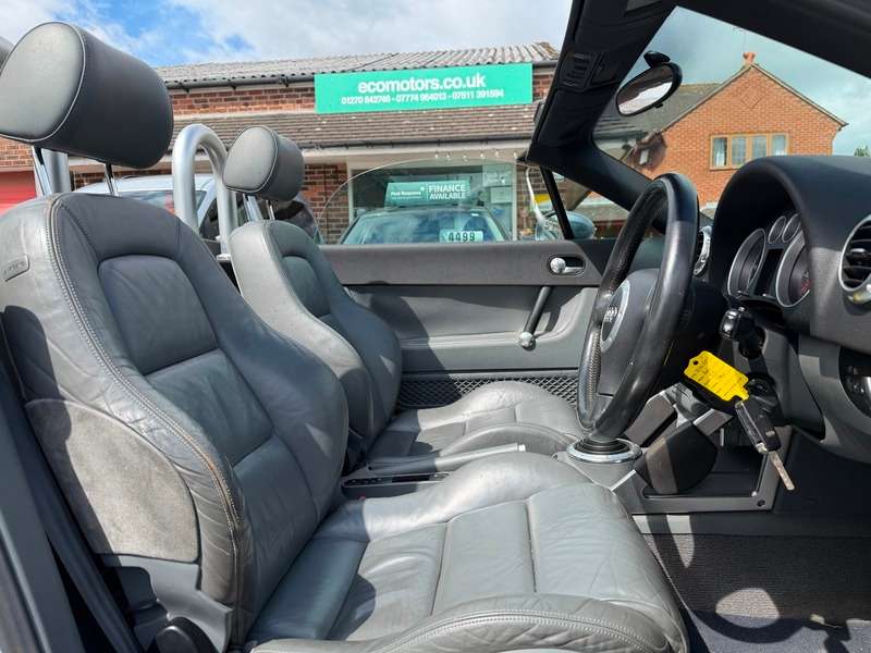 2004 AUDI TT 2004 AUDI TT
