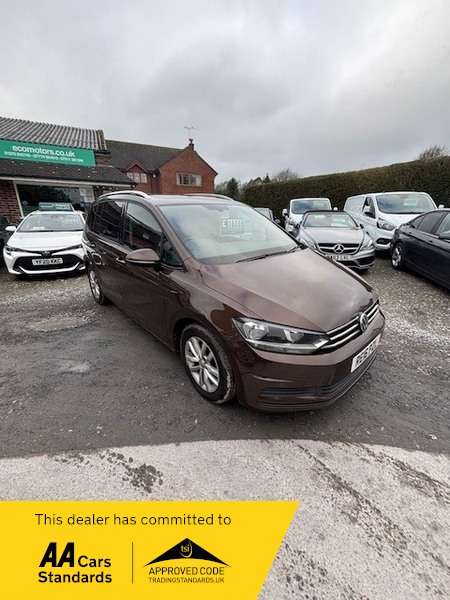 A 2016 VOLKSWAGEN TOURAN SE TDI BLUEMOTION TECHNOLOGY- SAT NAV - FSH- PANORAMIC ROOF - PARKING SENSORS 7 SEATER A 2016 VOLKSWAGEN TOURAN SE TDI BLUEMOTION TECHNOLOGY- SAT NAV - FSH- PANORAMIC ROOF - PARKING SENSORS 7 SEATER