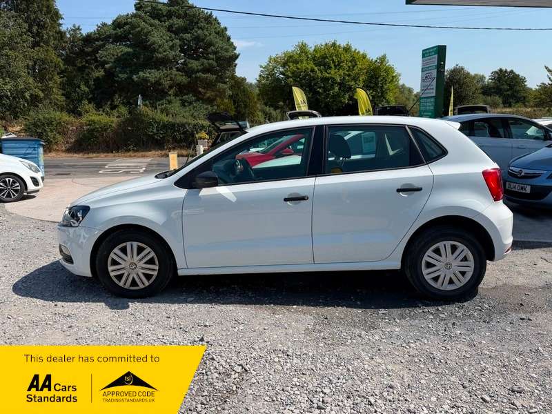 A 2015 VOLKSWAGEN POLO GREAT CONDITION, ELECTRIC WINDOWS, BLUETOOTH, DAB A 2015 VOLKSWAGEN POLO GREAT CONDITION, ELECTRIC WINDOWS, BLUETOOTH, DAB
