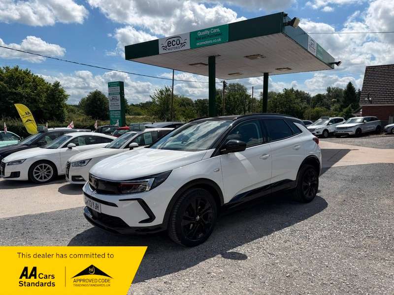 A 2023 VAUXHALL GRANDLAND GS, LOADED WITH TECH, DRIVES PERFECT, LIKE NEW INSIDE AND OUT, 2 TONE PAINT, BLACK ALLOYS A 2023 VAUXHALL GRANDLAND GS, LOADED WITH TECH, DRIVES PERFECT, LIKE NEW INSIDE AND OUT, 2 TONE PAINT, BLACK ALLOYS