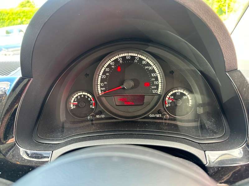 2013 VOLKSWAGEN UP 2013 VOLKSWAGEN UP