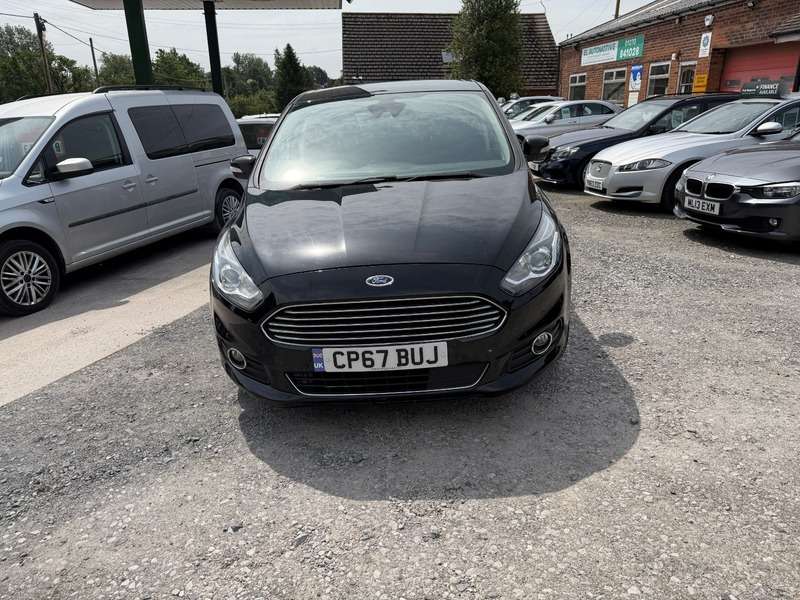 A 2017 FORD S-MAX TITANIUM TDCI, 7 SEATS, OVER 55MPG, A/C, SAT NAV, GREAT TO DRIVE A 2017 FORD S-MAX TITANIUM TDCI, 7 SEATS, OVER 55MPG, A/C, SAT NAV, GREAT TO DRIVE
