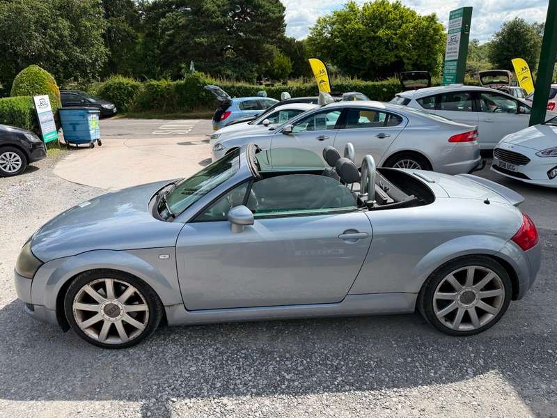 A 2004 AUDI TT ROADSTER QUATTRO (180BHP), SOFTTOP, BOSE SPEAKERS, HEATED SEATS, A/C, WELL LOOKED AFTER A 2004 AUDI TT ROADSTER QUATTRO (180BHP), SOFTTOP, BOSE SPEAKERS, HEATED SEATS, A/C, WELL LOOKED AFTER