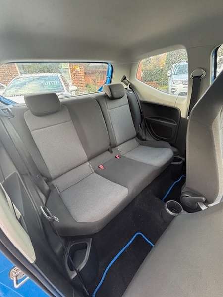 2014 VOLKSWAGEN UP 2014 VOLKSWAGEN UP