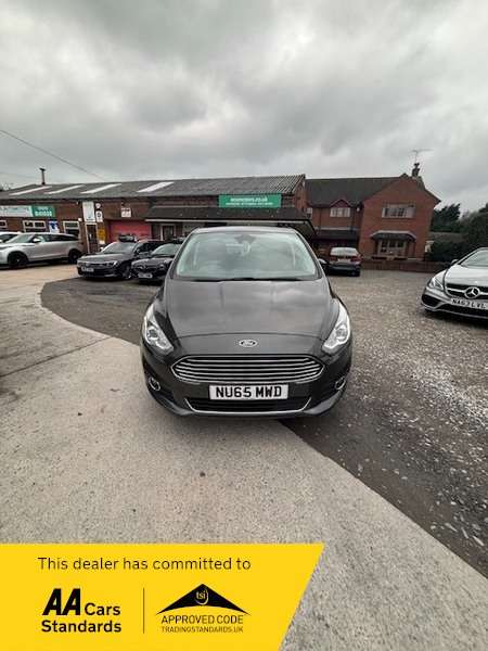 A 2015 FORD S-MAX TITANIUM-LOW MILEAGE-LOW INSURANCE-GREAT SERVICE HISTORY-DAB RADIO-IMMACULATE INSIDE AND OUT-FRONT AND REAR SENSORS!! A 2015 FORD S-MAX TITANIUM-LOW MILEAGE-LOW INSURANCE-GREAT SERVICE HISTORY-DAB RADIO-IMMACULATE INSIDE AND OUT-FRONT AND REAR SENSORS!!