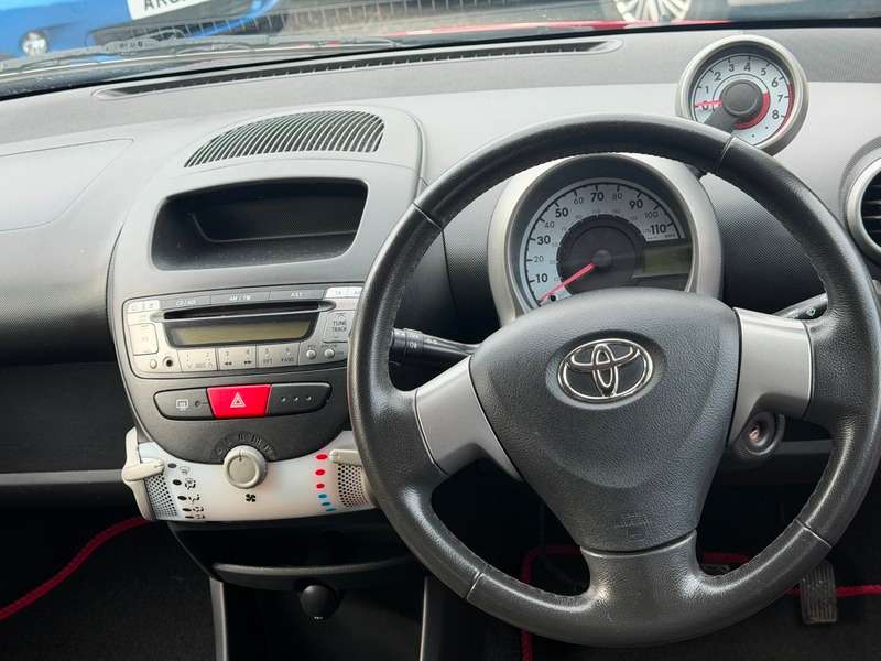 2014 TOYOTA AYGO 2014 TOYOTA AYGO