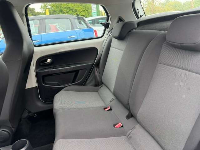 2016 VOLKSWAGEN UP 2016 VOLKSWAGEN UP