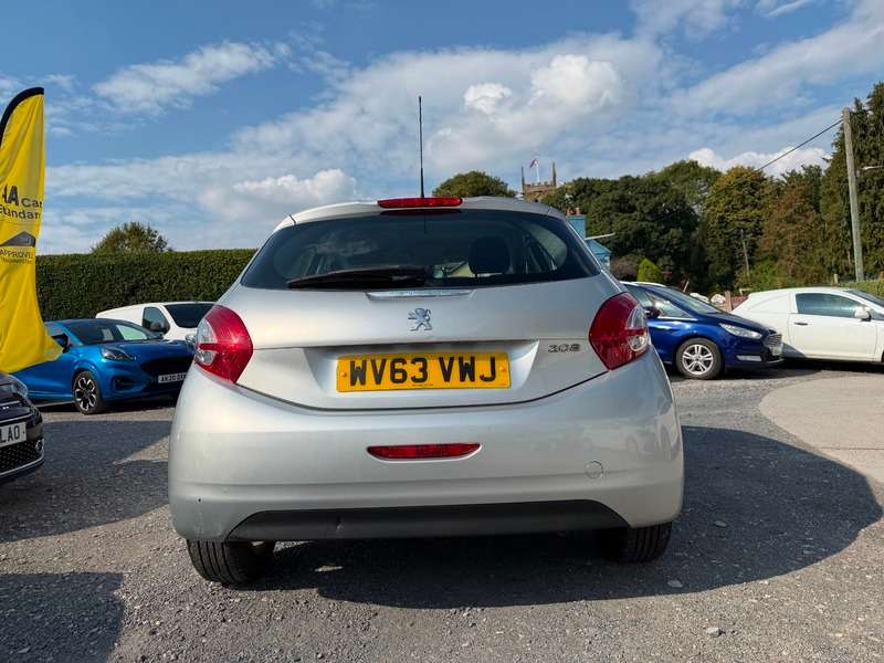 A 2013 PEUGEOT 208 IDEAL FIRST CAR LOW INSURANCE HDI ACTIVE, A/C, SURROUND SPEAKERS, ALLOYS, LOVELY CAR A 2013 PEUGEOT 208 IDEAL FIRST CAR LOW INSURANCE HDI ACTIVE, A/C, SURROUND SPEAKERS, ALLOYS, LOVELY CAR