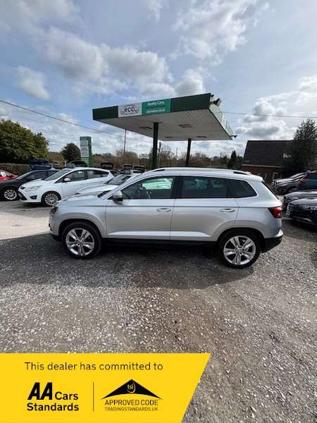 A 2019 SKODA KAROQ SE L TDI DSG-SAT NAVIGATION-HEATED SEATS-PARKING CAMERA-CAM BELT CHANGED 2025 AT 91K!! A 2019 SKODA KAROQ SE L TDI DSG-SAT NAVIGATION-HEATED SEATS-PARKING CAMERA-CAM BELT CHANGED 2025 AT 91K!!