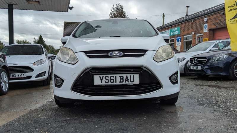 A 2012 FORD C-MAX TITANIUM TDCI -AUTOMATIC- BRILLIANT FAMILY SUV IN FANTASTIC CONDITION KEEPER IMMACULATE CONDITION A 2012 FORD C-MAX TITANIUM TDCI -AUTOMATIC- BRILLIANT FAMILY SUV IN FANTASTIC CONDITION KEEPER IMMACULATE CONDITION