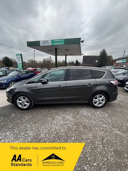 A 2015 FORD S-MAX TITANIUM-LOW MILEAGE-LOW INSURANCE-GREAT SERVICE HISTORY-DAB RADIO-IMMACULATE INSIDE AND OUT-FRONT AND REAR SENSORS!! A 2015 FORD S-MAX TITANIUM-LOW MILEAGE-LOW INSURANCE-GREAT SERVICE HISTORY-DAB RADIO-IMMACULATE INSIDE AND OUT-FRONT AND REAR SENSORS!!