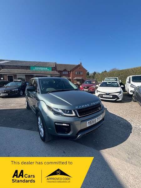 A 2016 LAND ROVER RANGE ROVER EVOQUE TD4 SE TECH WHAT A CAR 2 PREVIOUS OWNERS-NEW TIMING CHAIN FITTED IN 2023-ULEZ COMPLIANT-SAT NAVIGATION-PARKING AID-HEATED SEATS! A 2016 LAND ROVER RANGE ROVER EVOQUE TD4 SE TECH WHAT A CAR 2 PREVIOUS OWNERS-NEW TIMING CHAIN FITTED IN 2023-ULEZ COMPLIANT-SAT NAVIGATION-PARKING AID-HEATED SEATS!