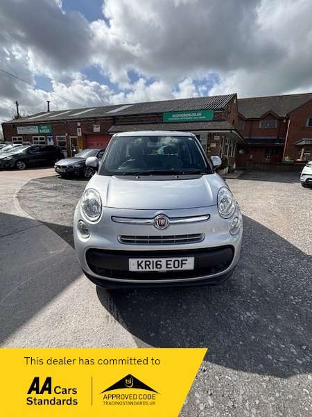 A 2016 FIAT 500L MULTIJET POP STAR DUALOGIC-GREAT SERVICE HISTORY-2 PREVIOUS OWNERS-AUTOMATIC-£20 ROAD TAX!! A 2016 FIAT 500L MULTIJET POP STAR DUALOGIC-GREAT SERVICE HISTORY-2 PREVIOUS OWNERS-AUTOMATIC-£20 ROAD TAX!!