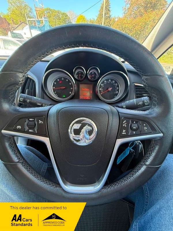 2011 VAUXHALL ASTRA 2011 VAUXHALL ASTRA