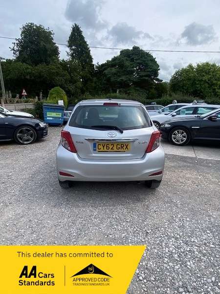 2012 TOYOTA YARIS 2012 TOYOTA YARIS