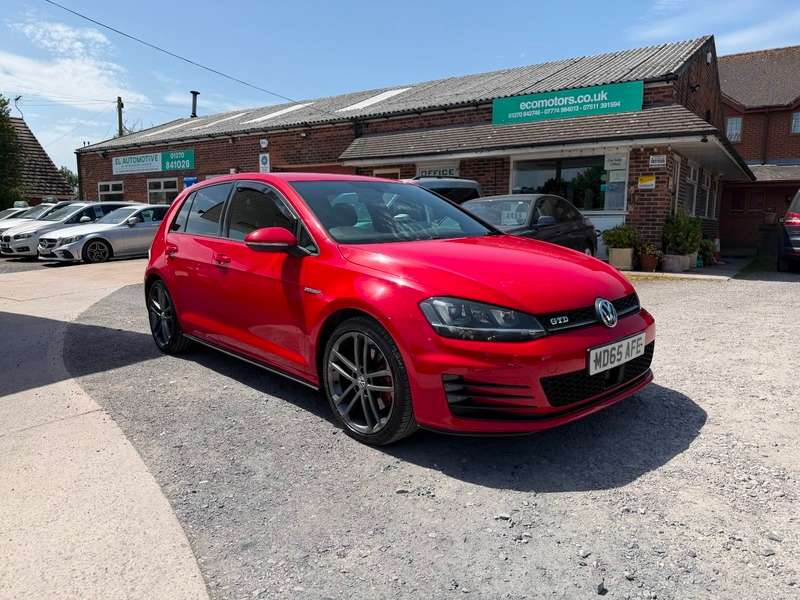 A 2015 VOLKSWAGEN GOLF GTD A 2015 VOLKSWAGEN GOLF GTD