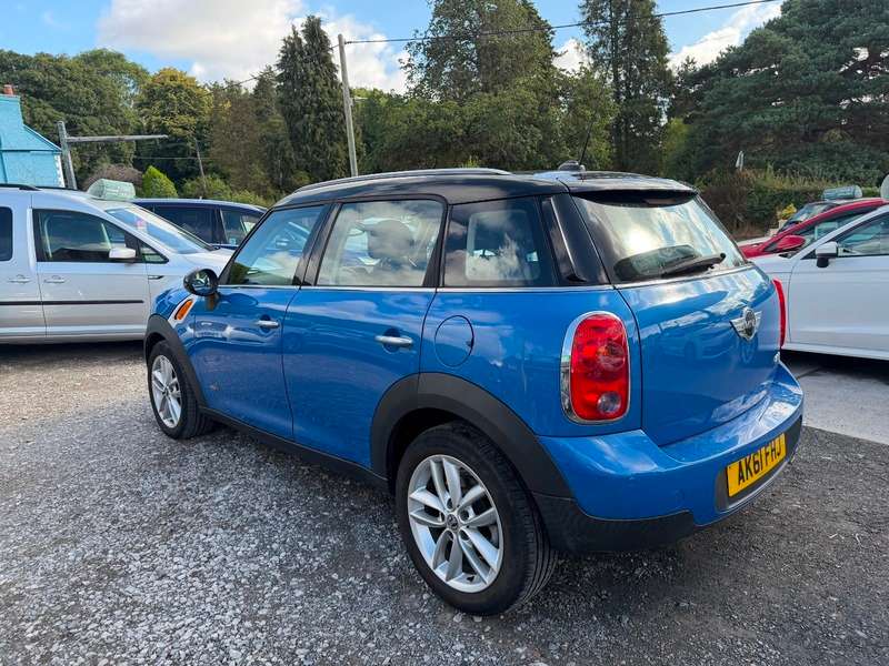 2011 MINI COUNTRYMAN 2011 MINI COUNTRYMAN