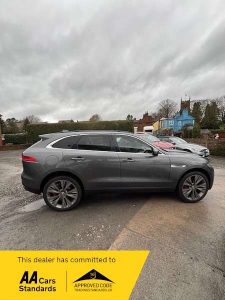 2017 JAGUAR F-PACE 2017 JAGUAR F-PACE