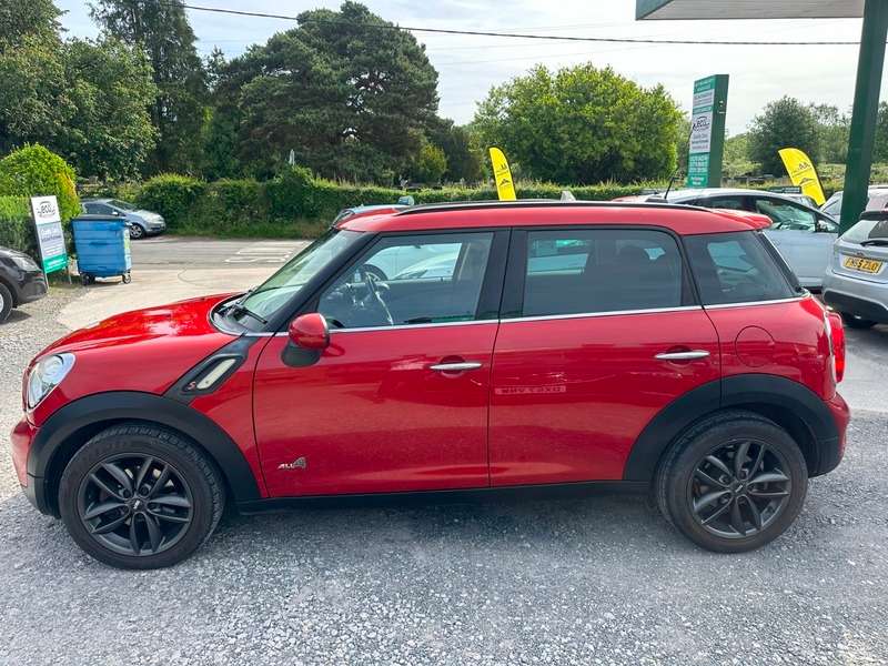 A 2013 MINI COUNTRYMAN AUTOMATIC COOPER SD ALL4 PANAROMIC ROOF AIR CON GREAT FUEL ECONOMY A 2013 MINI COUNTRYMAN AUTOMATIC COOPER SD ALL4 PANAROMIC ROOF AIR CON GREAT FUEL ECONOMY