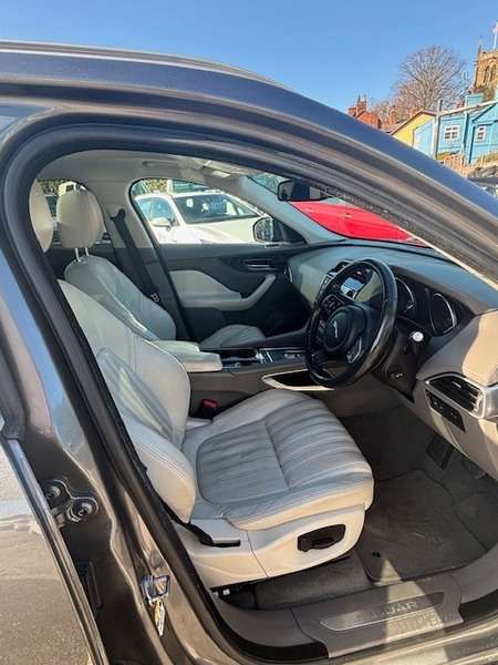 2016 JAGUAR F-PACE 2016 JAGUAR F-PACE