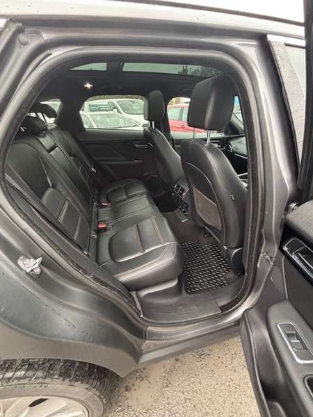 2017 JAGUAR F-PACE 2017 JAGUAR F-PACE