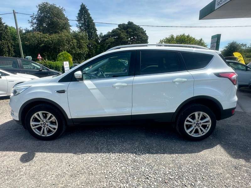 A 2017 FORD KUGA ZETEC TDCI, BLUETOOTH, ALLOYS, A/C, LOADED WITH OPTIONS LOW MILEAGE A 2017 FORD KUGA ZETEC TDCI, BLUETOOTH, ALLOYS, A/C, LOADED WITH OPTIONS LOW MILEAGE