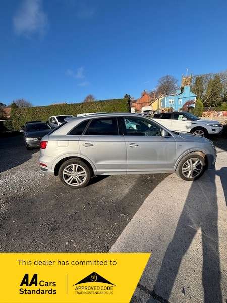 2015 AUDI Q3 2015 AUDI Q3
