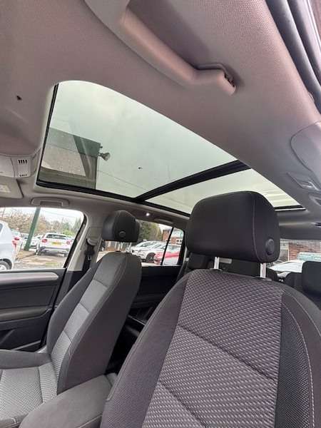 2016 VOLKSWAGEN TOURAN 2016 VOLKSWAGEN TOURAN