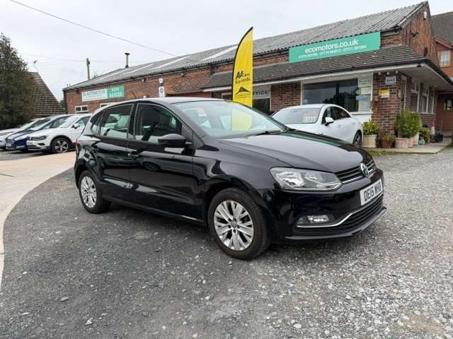 A 2015 VOLKSWAGEN POLO SE A 2015 VOLKSWAGEN POLO SE