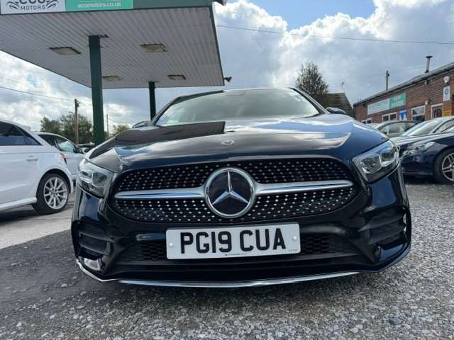 A 2019 MERCEDES A CLASS A 200 AMG LINE EXECUTIVE, ALCANTARA, LEATHER, CARPLAY, A/C, FACTORY TINTS A 2019 MERCEDES A CLASS A 200 AMG LINE EXECUTIVE, ALCANTARA, LEATHER, CARPLAY, A/C, FACTORY TINTS